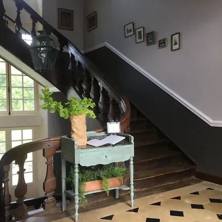 Le Vieux Presbytere بيت للعطل *