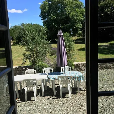 Le Vieux Presbytere بيت للعطل Saint-Georges-sur-Erve