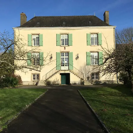 Le Vieux Presbytere Saint-Georges-sur-Erve